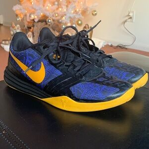 Nike KB Mentality Black Persian Violet Gold